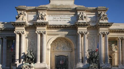 La façade du Palais de la découverte, à Paris, en 2011. Le lieu est en rénovation depuis 2020 et rouvrira au public en 2025.