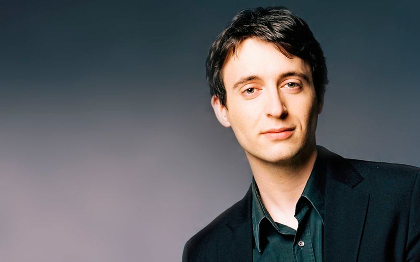 Le pianiste Jean-Frédéric Neuburger, « interprète au talent fou et compositeur étonnant », conclura le premier week-end du festival de la grange de Meslay.