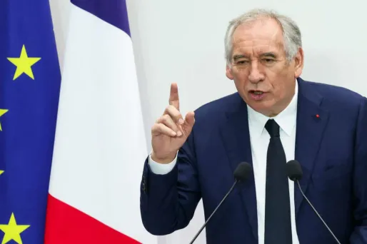 François Bayrou, Premier ministre.