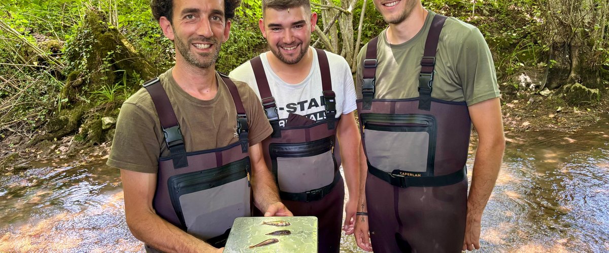 Pêche électrique au lac de Catus, opération de surveillance écologique