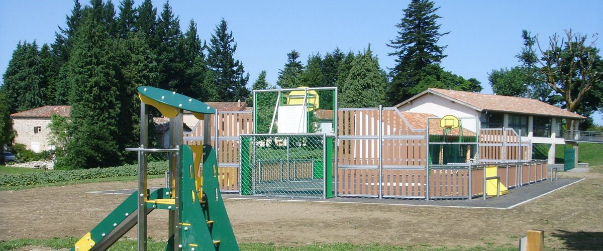 Site du Men Tan à Plogoff en préparation