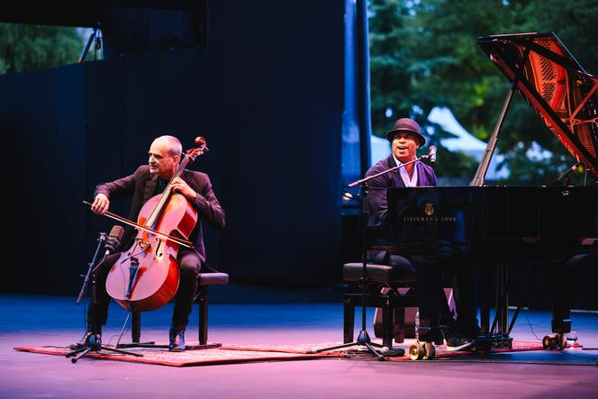 Vincent Ségal et Roberto Fonseca aux Nuits de Fourvière, à Lyon, dimanche 15 juin 2025.