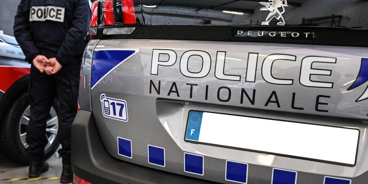 Police et école lors de l'intervention en Haute-Alsace