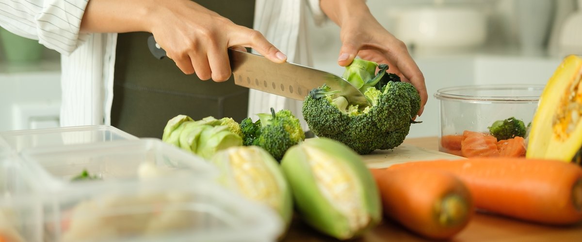 Personne cherchant à manger sainement avec rigueur