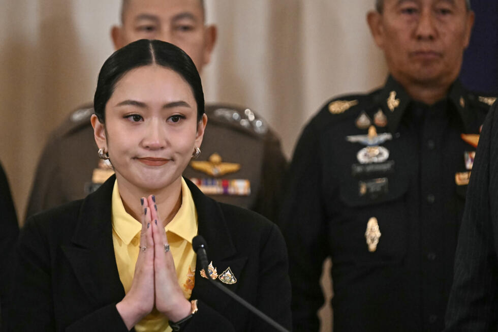 La Première ministre thaïlandaise présente ses excuses lors d'une conférence de presse