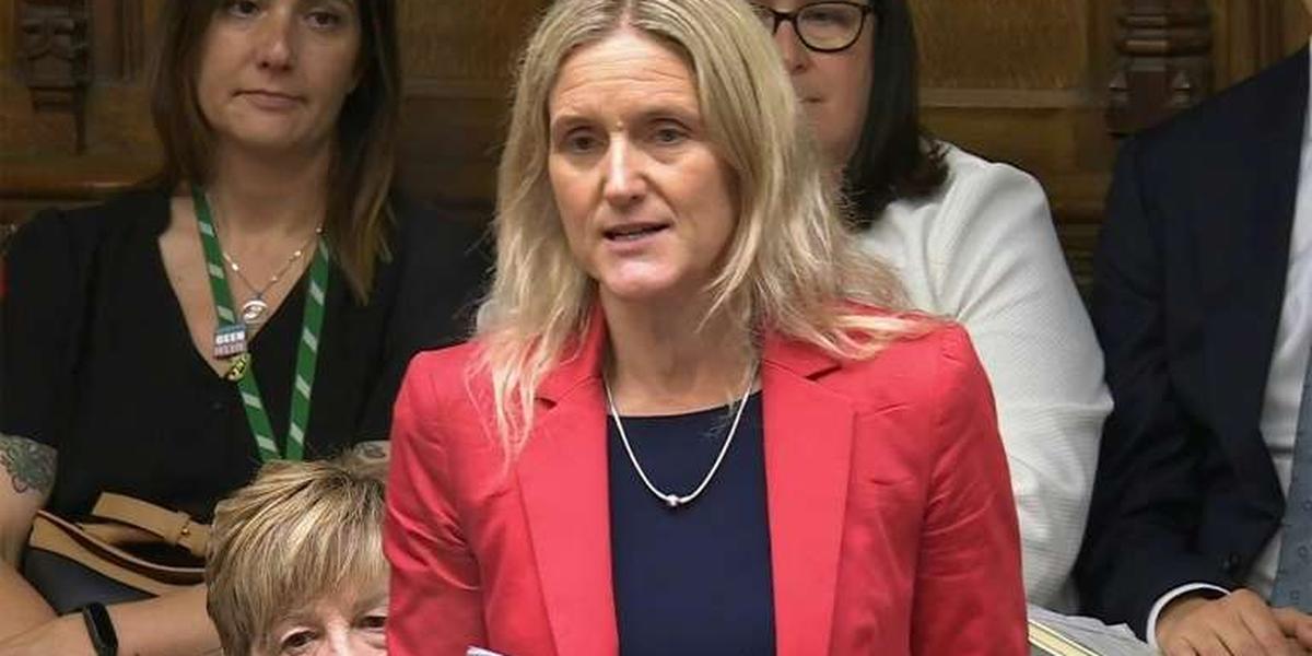 Manifestation devant le Parlement britannique pour le droit à l'aide à mourir
