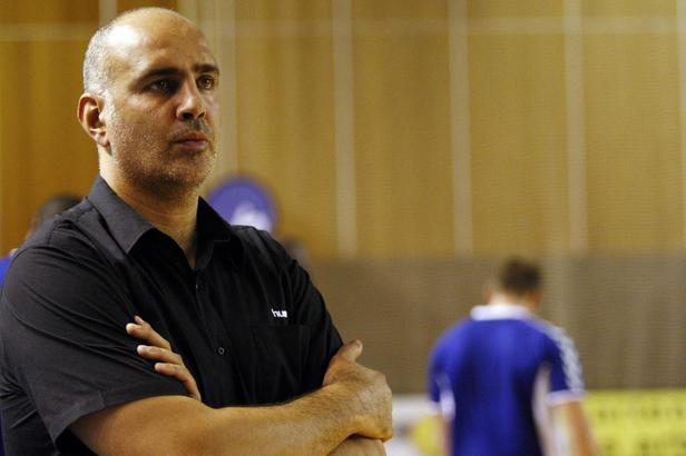 Denis Lathoud, pilier de l’équipe de France de Handball et figure emblématique des Barjots, est décédé à 59 ans