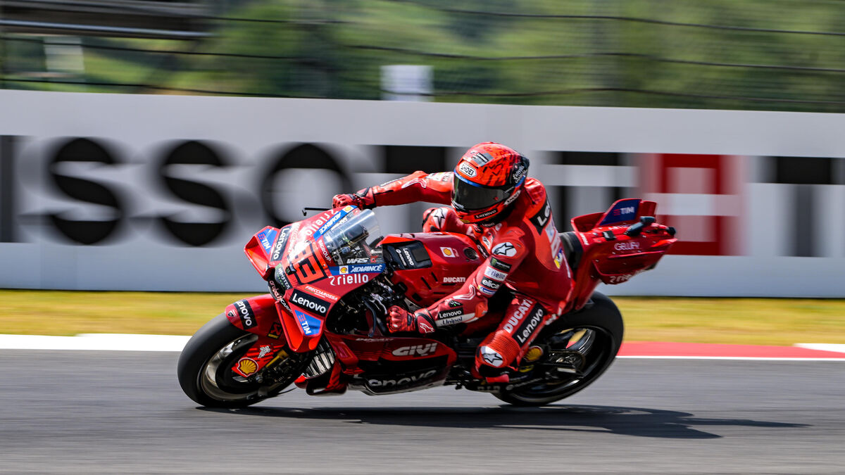 Pilotes de MotoGP en course au Mugello