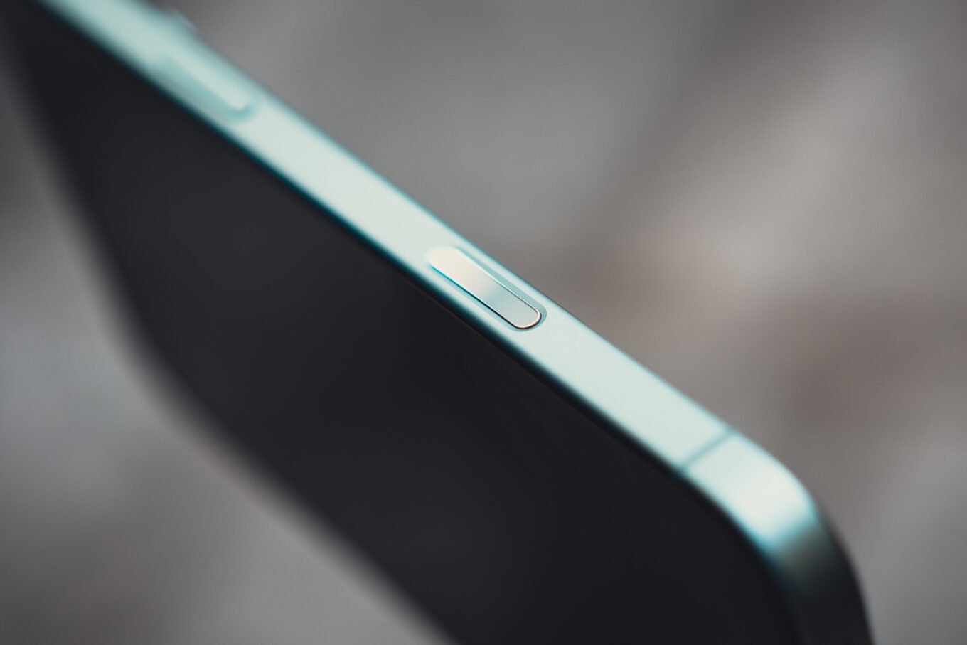 iPhone 16 Plus
