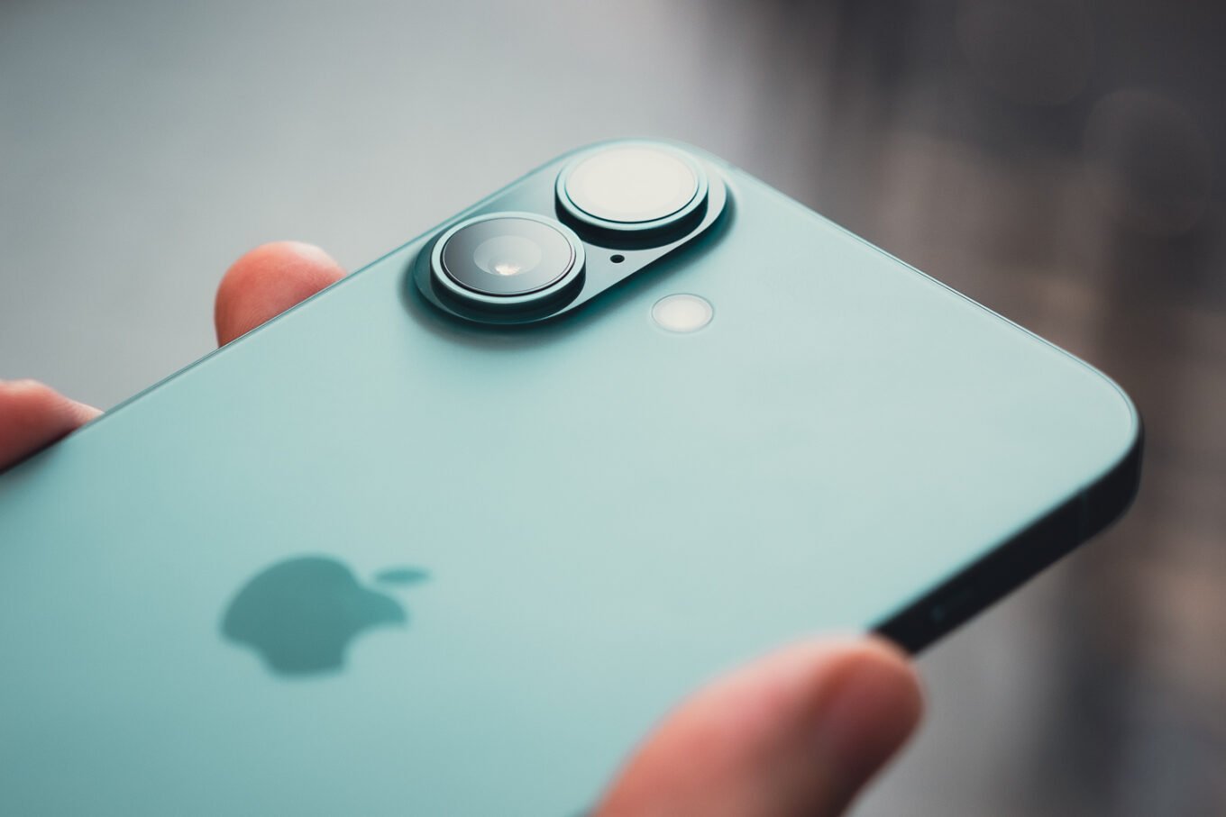 iPhone 16 Plus