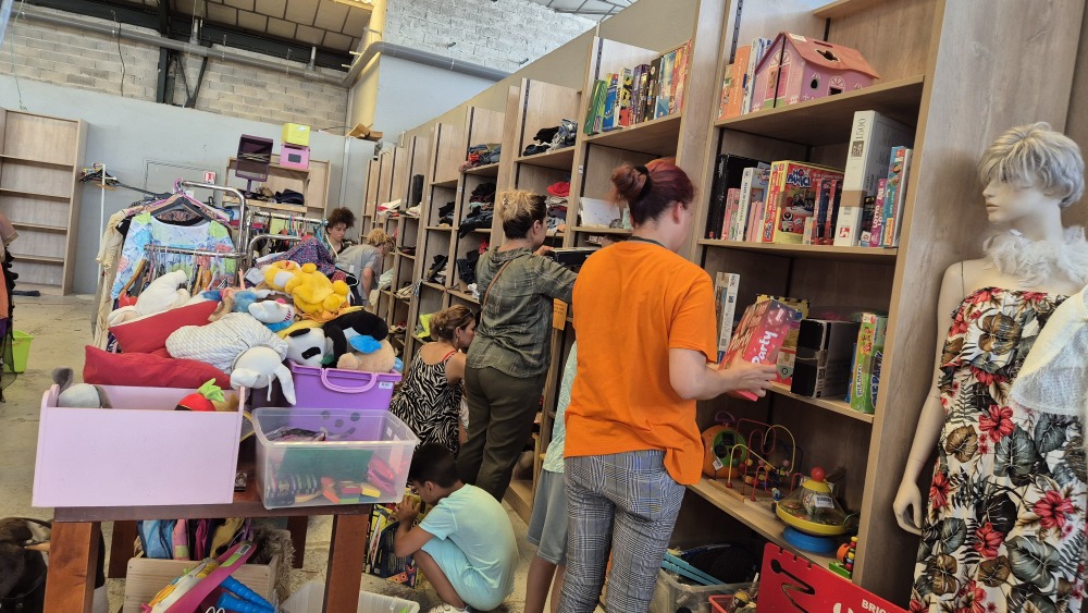 Ressourcerie du Dirigeable d'Aubagne en pleine activité