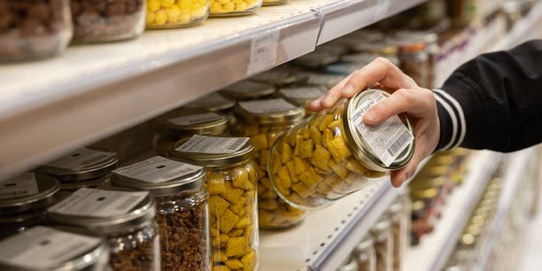 Le Drive tout nu compte quinze points de vente en France.