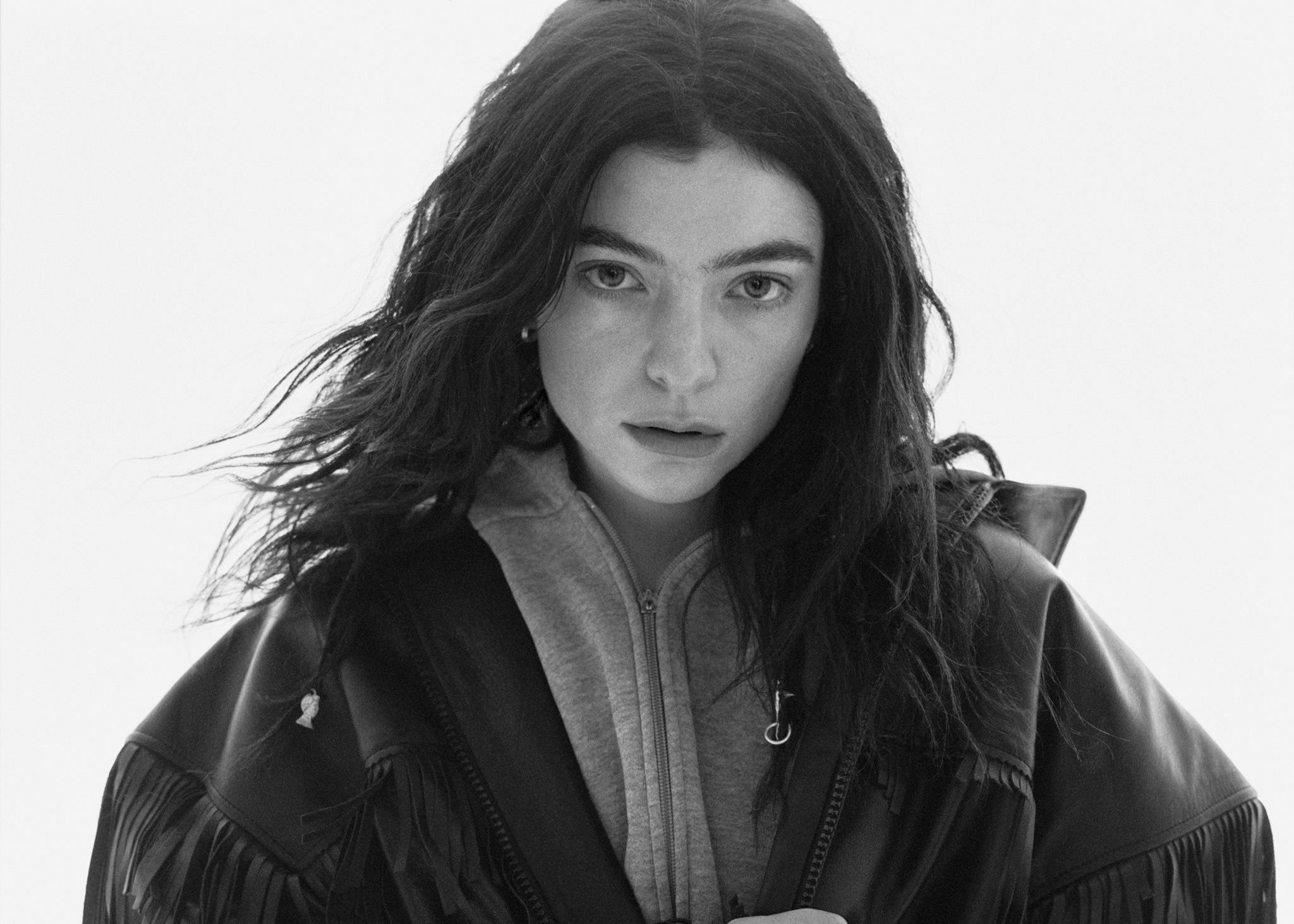 Lorde en noir et blanc
