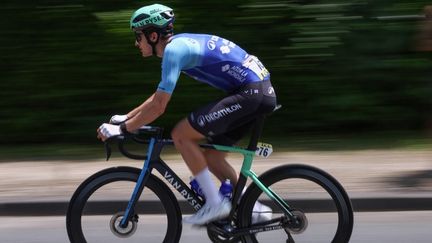 Le Français Paul Seixas lors du dernier Dauphiné, en course pour les championnats de France.