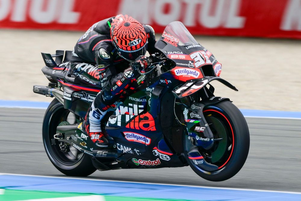 Lorenzo Savadori, Aprilia Racing