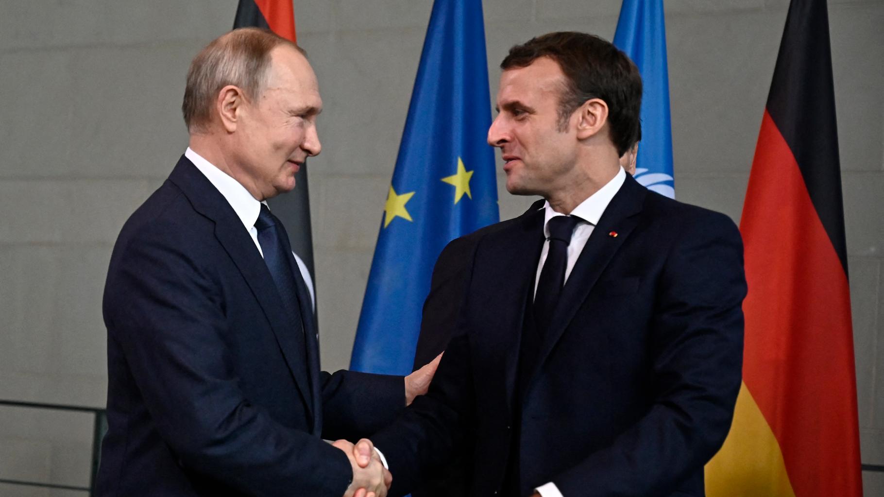 Macron et Poutine au téléphone, première depuis 2022