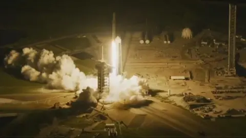 Décollage de la mission Axiom-4