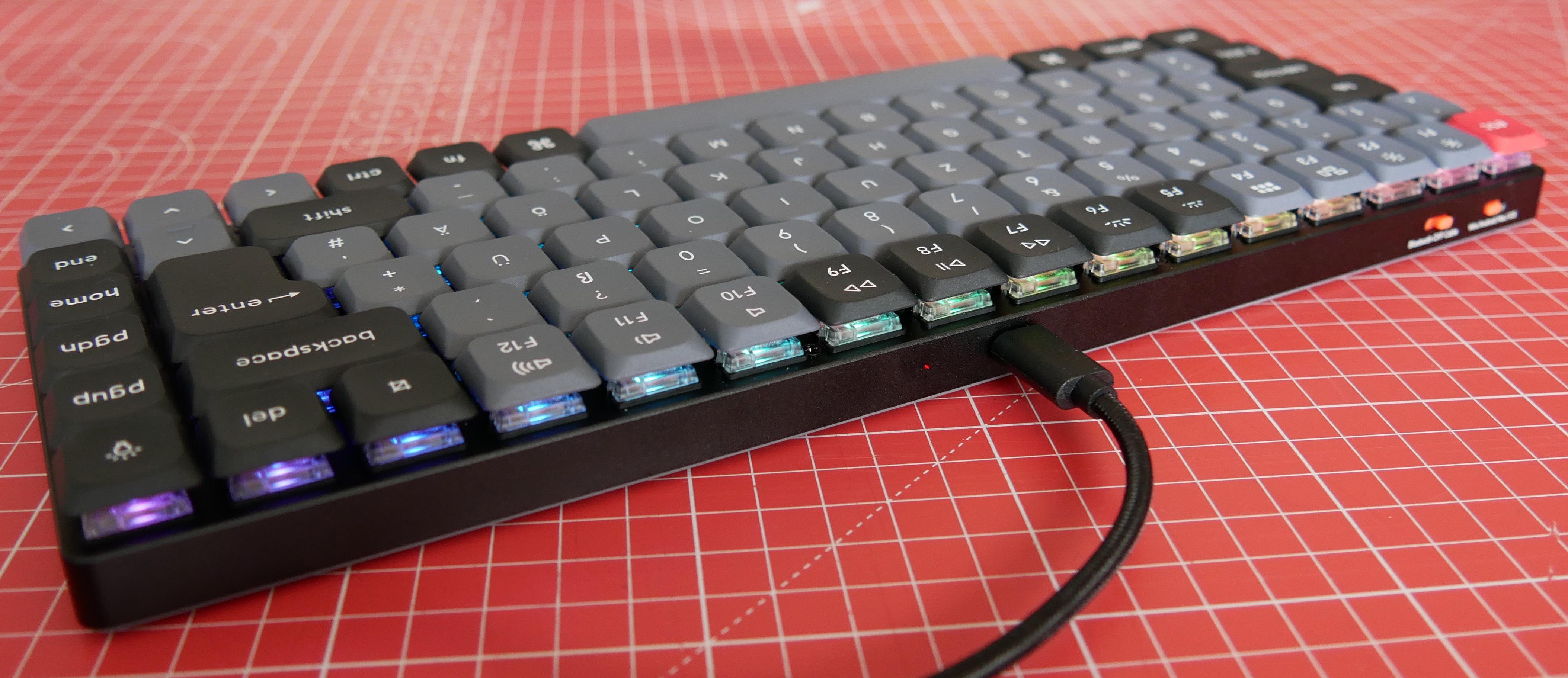 Clavier Keychron K3 Pro avec vue sur le témoin lumineux