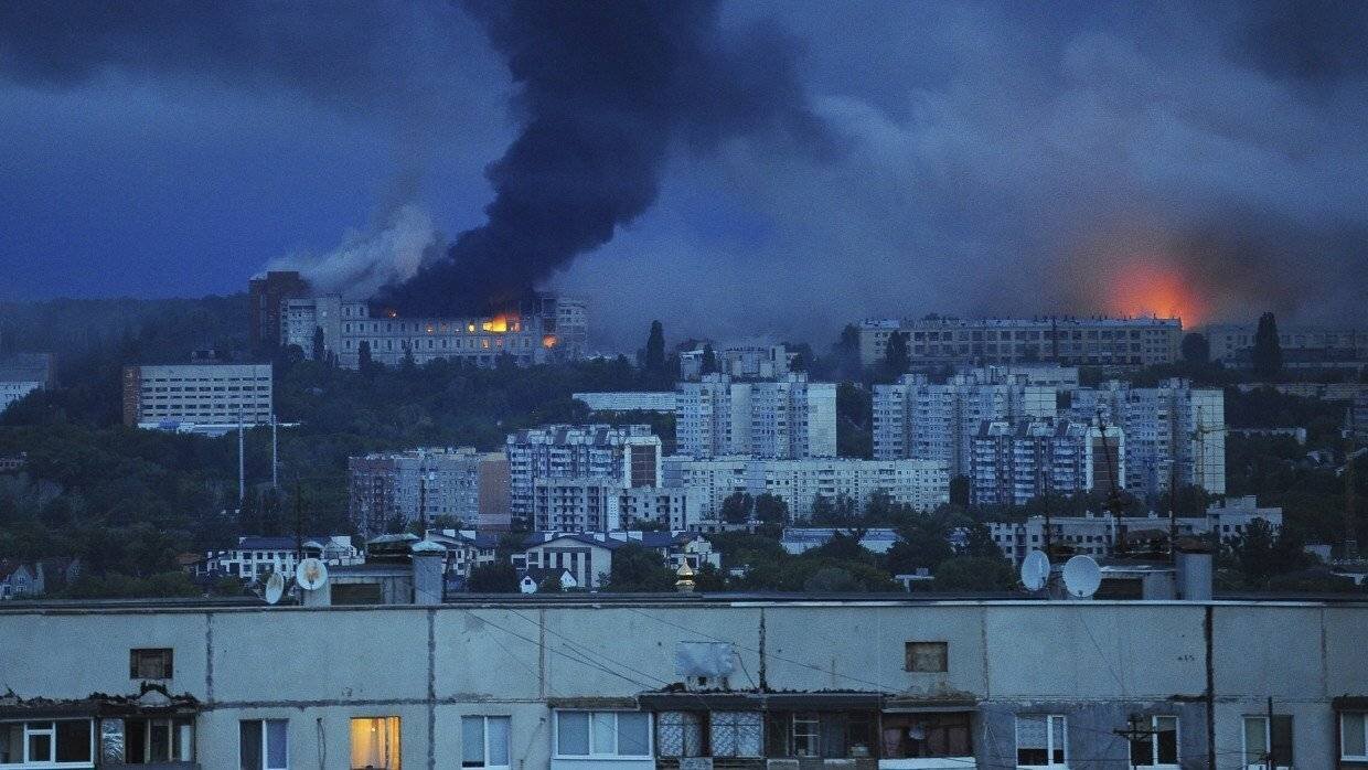 Feu et fumée à Kharkiv