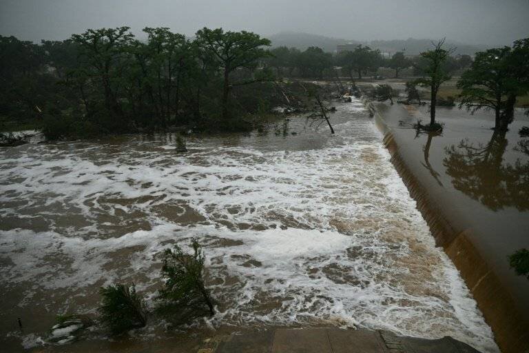 Vue intérieure d’un camp d’été inondé au Texas