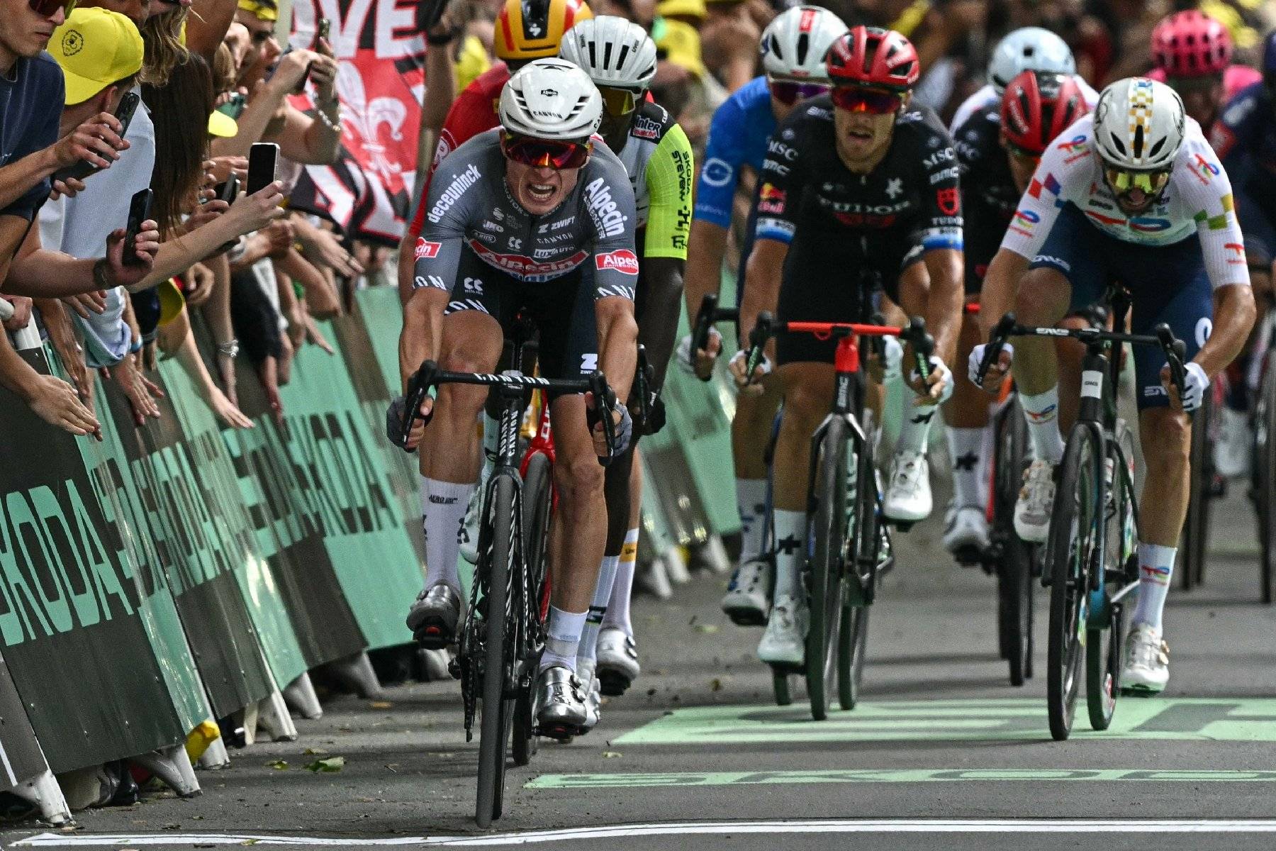 Jasper Philipsen avec le maillot vert lors du Tour de France 2025