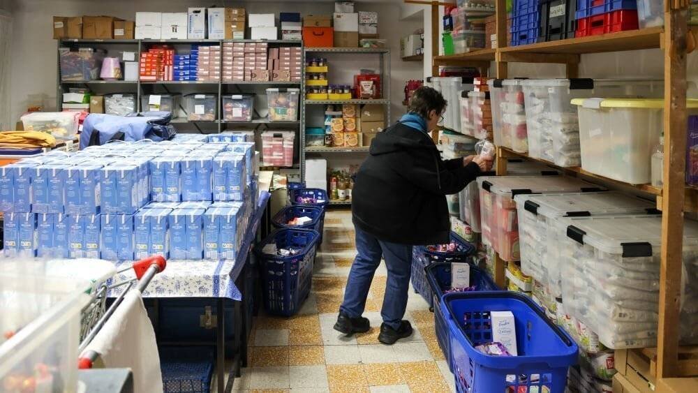Enfants en situation de grande précarité dans une association d’aide alimentaire