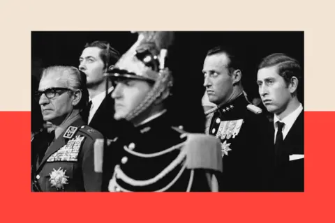 Le roi Charles III et d'autres dignitaires lors d'une messe pour Charles de Gaulle.
