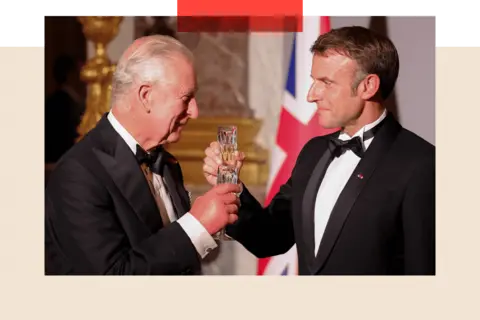 Le roi Charles III et Emmanuel Macron lors d'un toast.