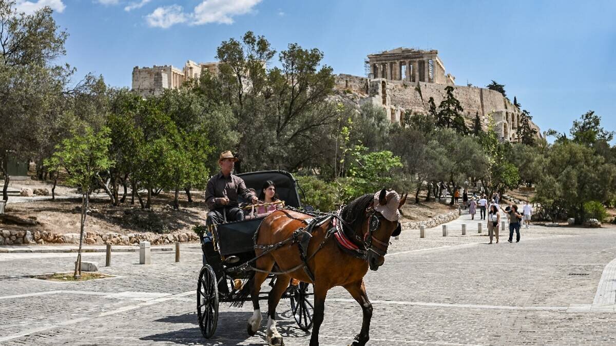 Incendie près d'Athènes, en Grèce, causé par la chaleur intense