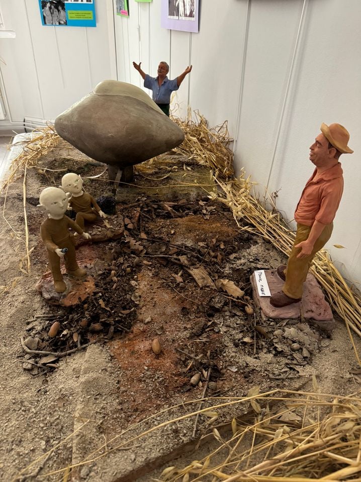 Reconstitution de la rencontre de Maurice Masse avec les extraterrestres au musée de Valensole