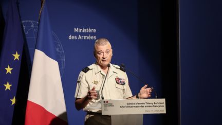 Le chef d'état-major des armées, le général Thierry Burkhard, le 11 juillet 2025 à Paris. (THIBAUD MORITZ / AFP)