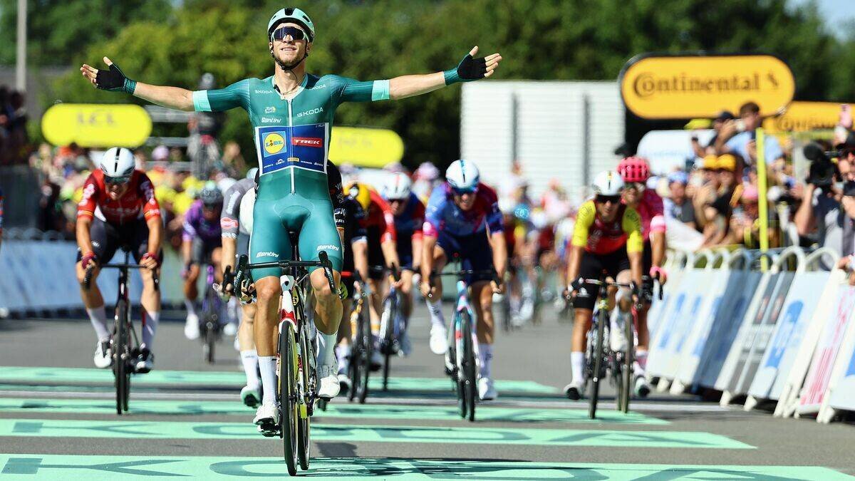 Jonathan Milan triomphe à Laval lors du Tour de France 2025