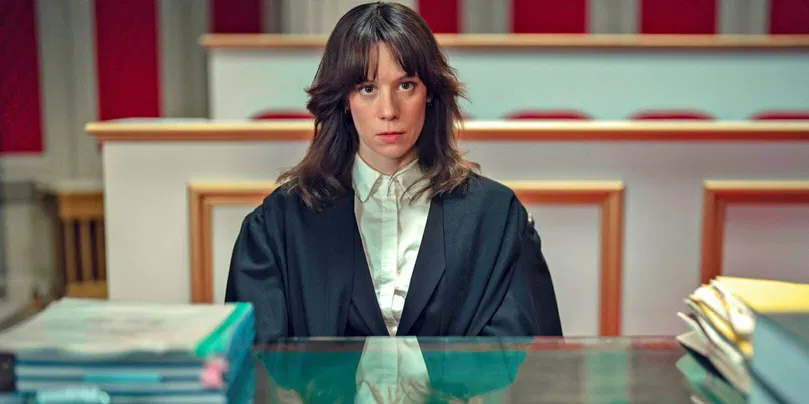 Merritt Lingard (Chloe Pirrie), magistrate qui a disparu quatre ans auparavant sur un ferry, est activement recherchée dans « Les Dossiers oubliés ».