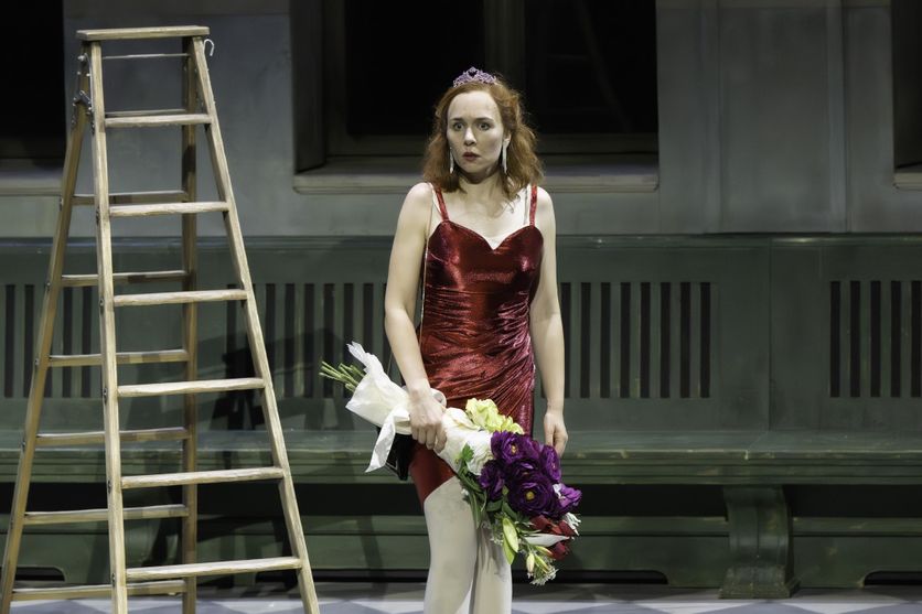 La soprano franco-danoise Elsa Dreisig réinvente le personnage puissant et attachant de Louise.