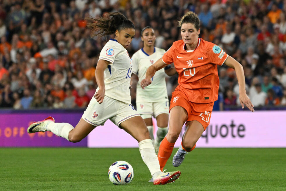 La Française Delphine Cascarino lors du match entre la France et les Pays-Bas à Bâle