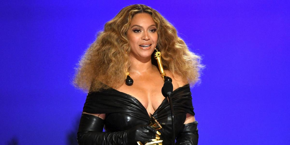 Beyoncé lors d’un concert, avec une mise en scène impressionnante