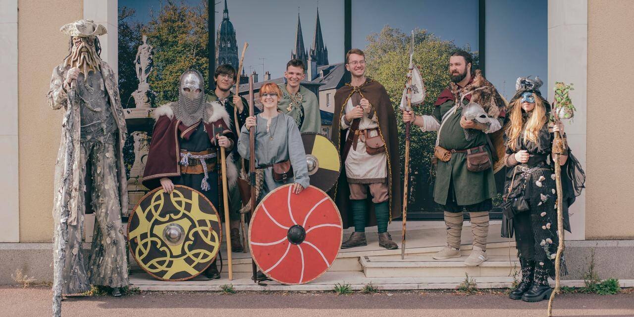 VASSILI FEODOROFF POUR « LE MONDE » Des membres de l'association médiévale-fantastique