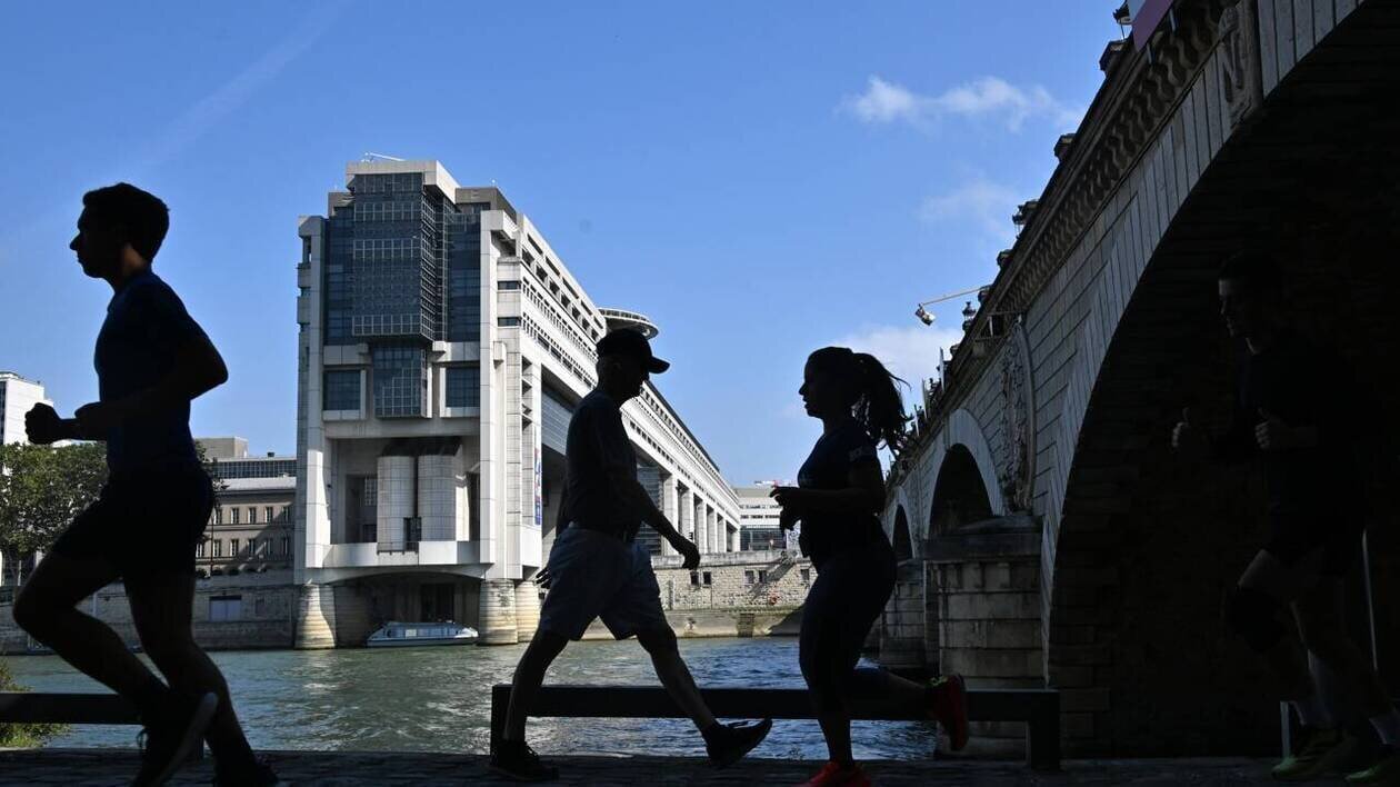 François Bayrou lors de la présentation du plan d’économies
