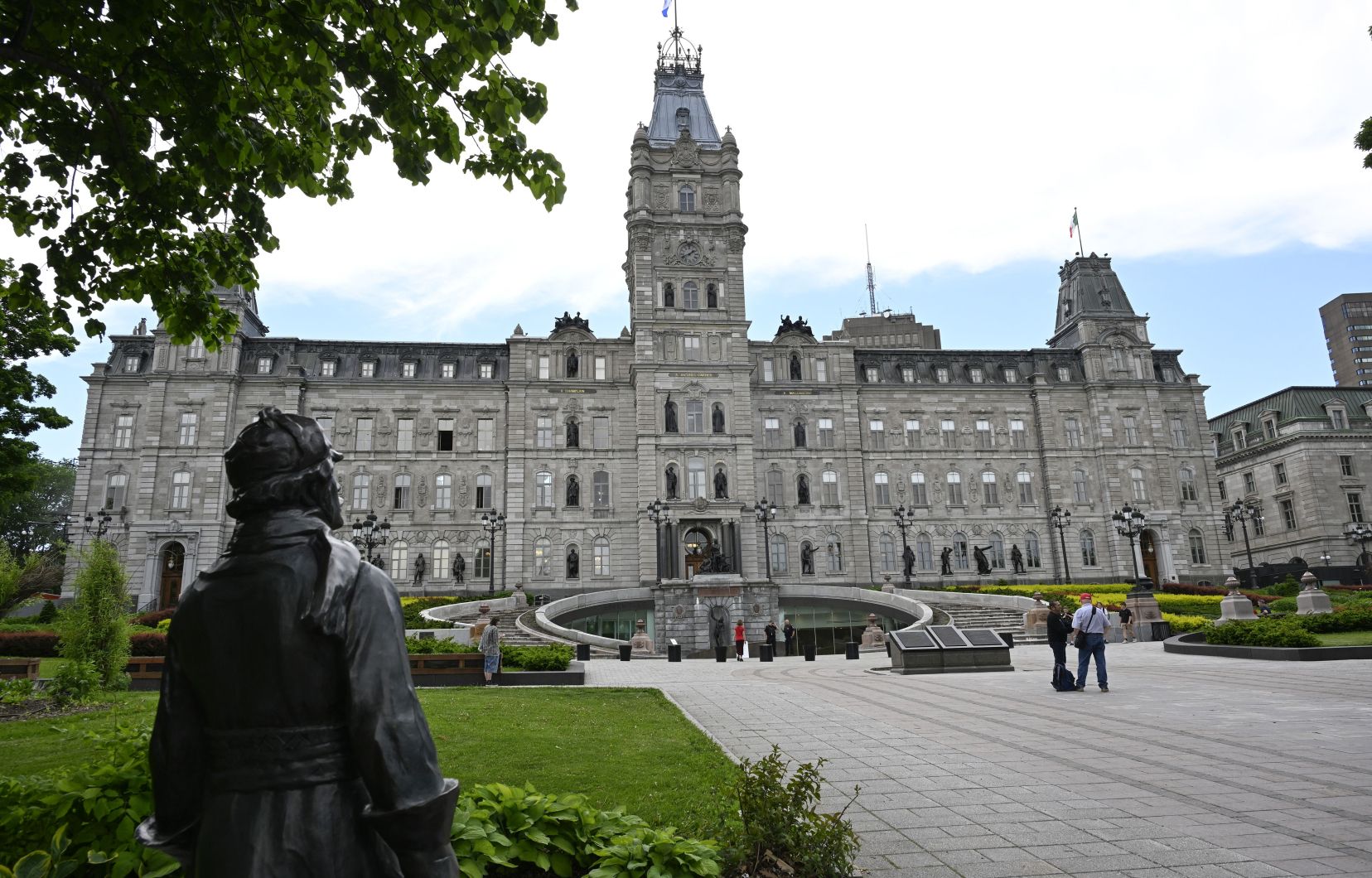 L’édifice de l’Assemblée législative, connu sous le nom d’Assemblée nationale, est visible à Québec, le mercredi 5 juin 2024.