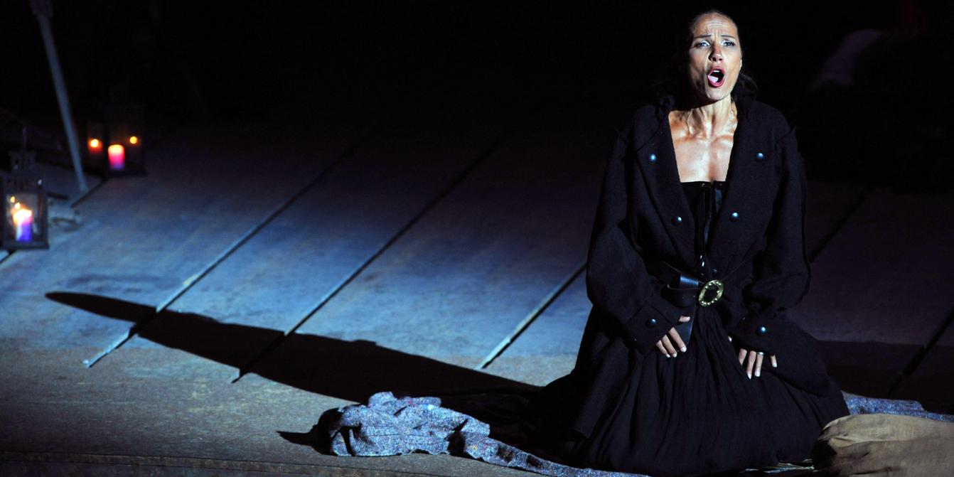 Béatrice Uria-Monzon lors d'une performance