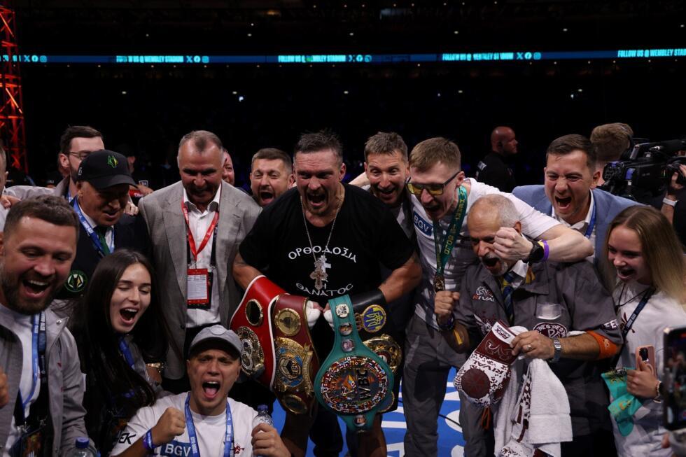 L'Ukrainien Oleksandr Usyk après sa victoire par KO sur le Britannique Daniel Dubois pour le titre unifié des lourds à Wembley le 19 juillet 2025