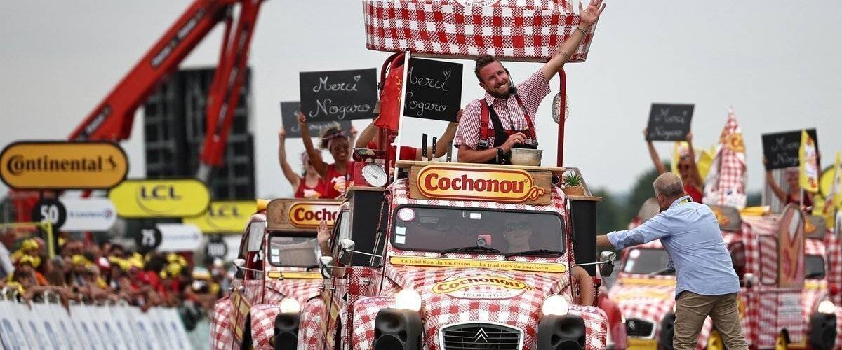 Cyclistes lors du Tour de France 2024 dans le sud-ouest