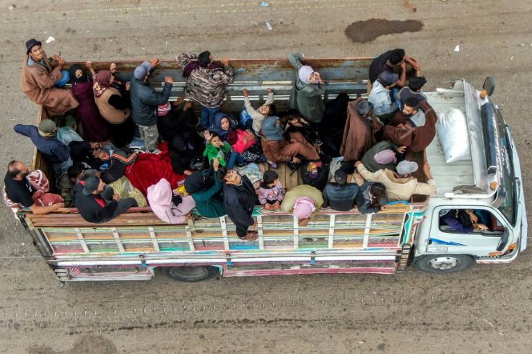 Évacuation de familles à Soueida, Syrie