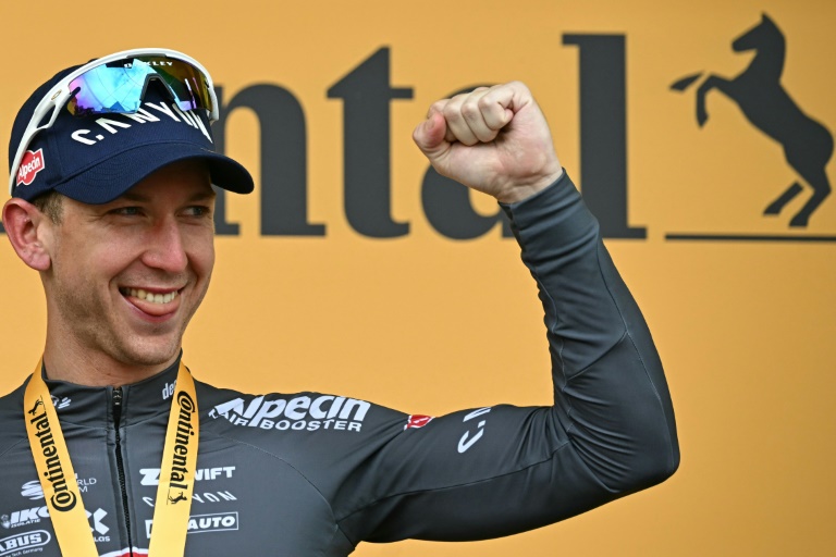 Kaden Groves victorieux au Tour de France dans l'étape de Pontarlier