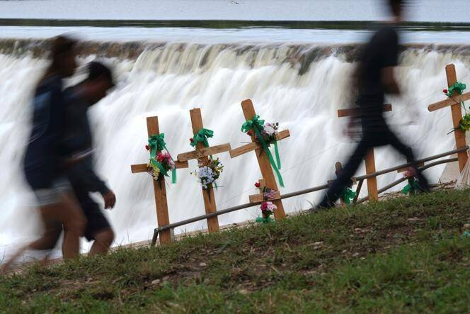 Un mémorial improvisé pour les victimes des inondations à Kerrville (Texas), le 13 juillet 2025.