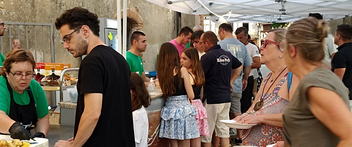 Fête à Castelnau avec ambiance taurine et musicale