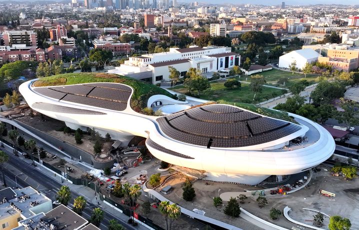 Vue aérienne du « Lucas Museum of Narrative Art » à Exposition Park (Los Angeles, Californie)