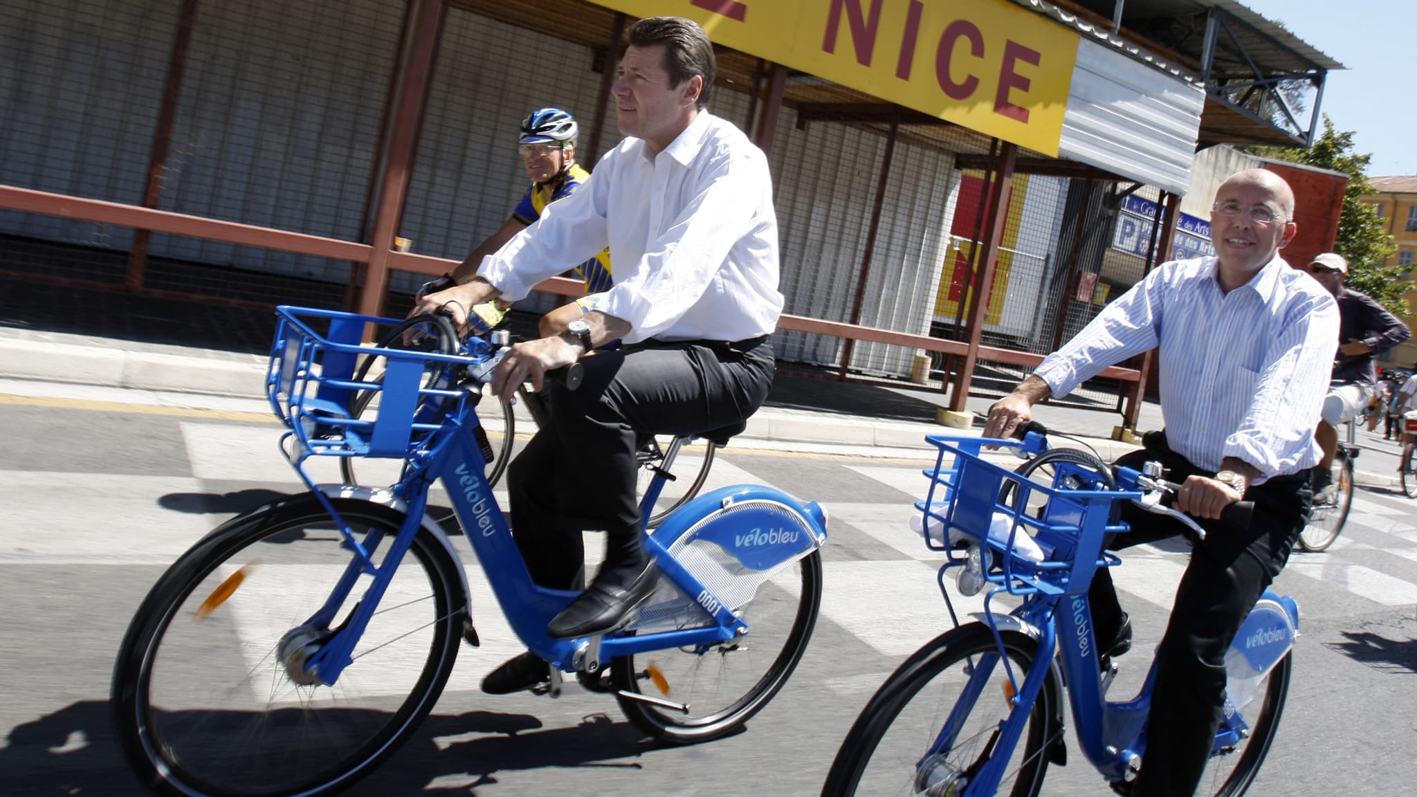 Christian Estrosi et Éric Ciotti le 18 juillet 2009 à Nice lors du lancement de l'opération 'Vélobleu'