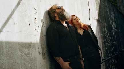 The Limiñanas, groupe de rock français, photographié à Paris, le 6 septembre 2024. (MATHIEU ZAZZO)
