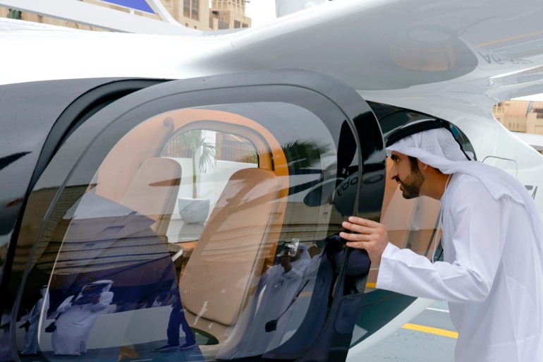 Test du taxi volant à Dubaï en présence du prince héritier